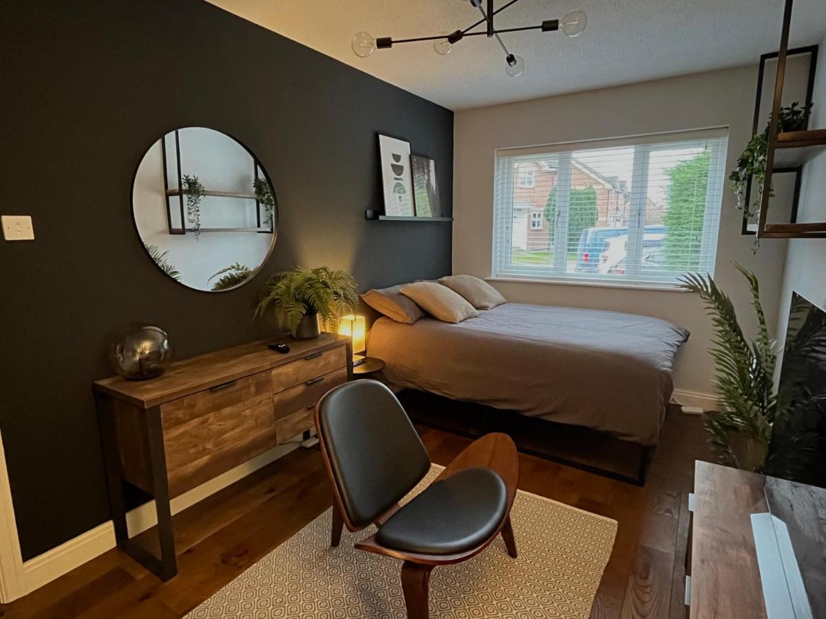 Stunning Beverley Bungalow W Fireplace, Private Parking, And Garden Exterior foto