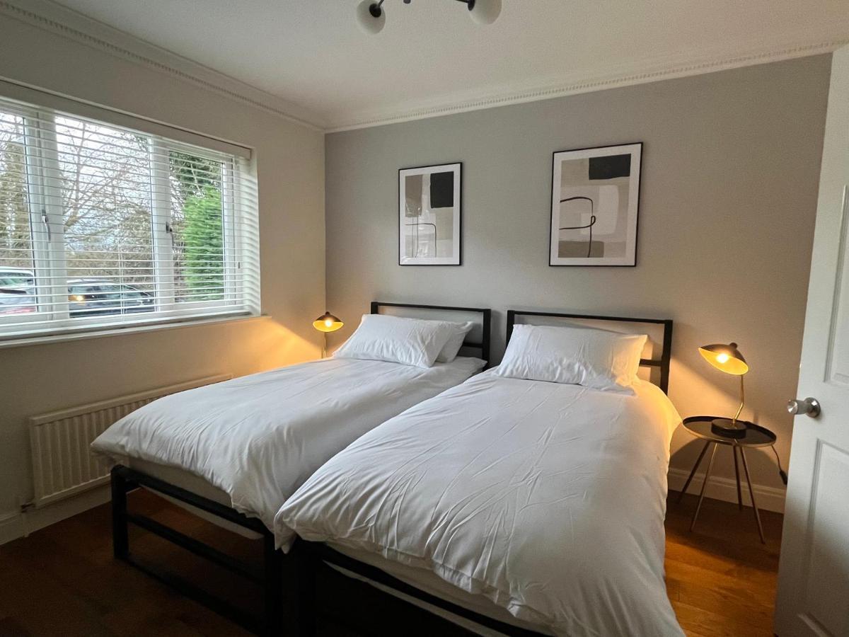 Stunning Beverley Bungalow W Fireplace, Private Parking, And Garden Exterior foto